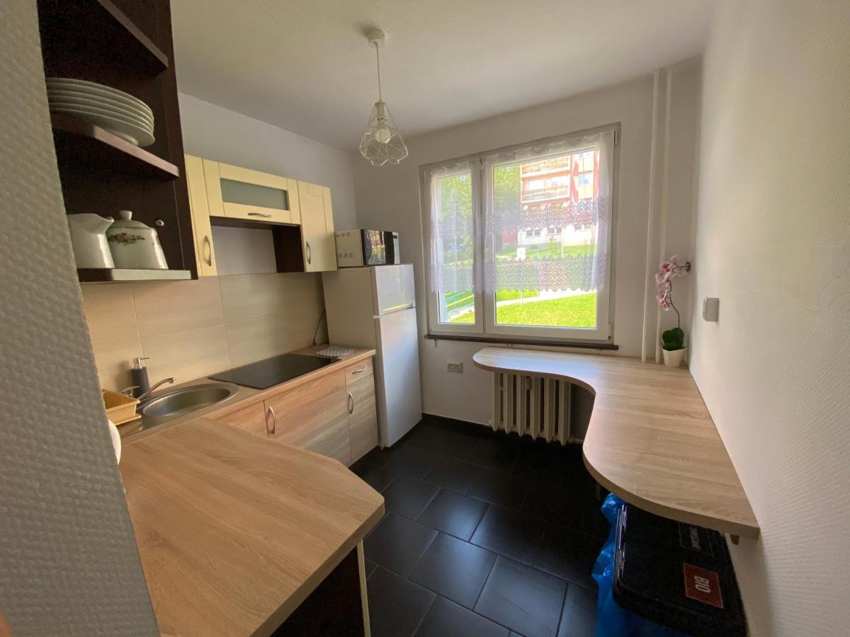 Apartament Martynka ชกลาร์สกา ปอเรมบา ภายนอก รูปภาพ